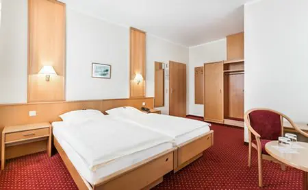 » Victor aus Bayern - Einzelzimmer 1 dresden pension 1